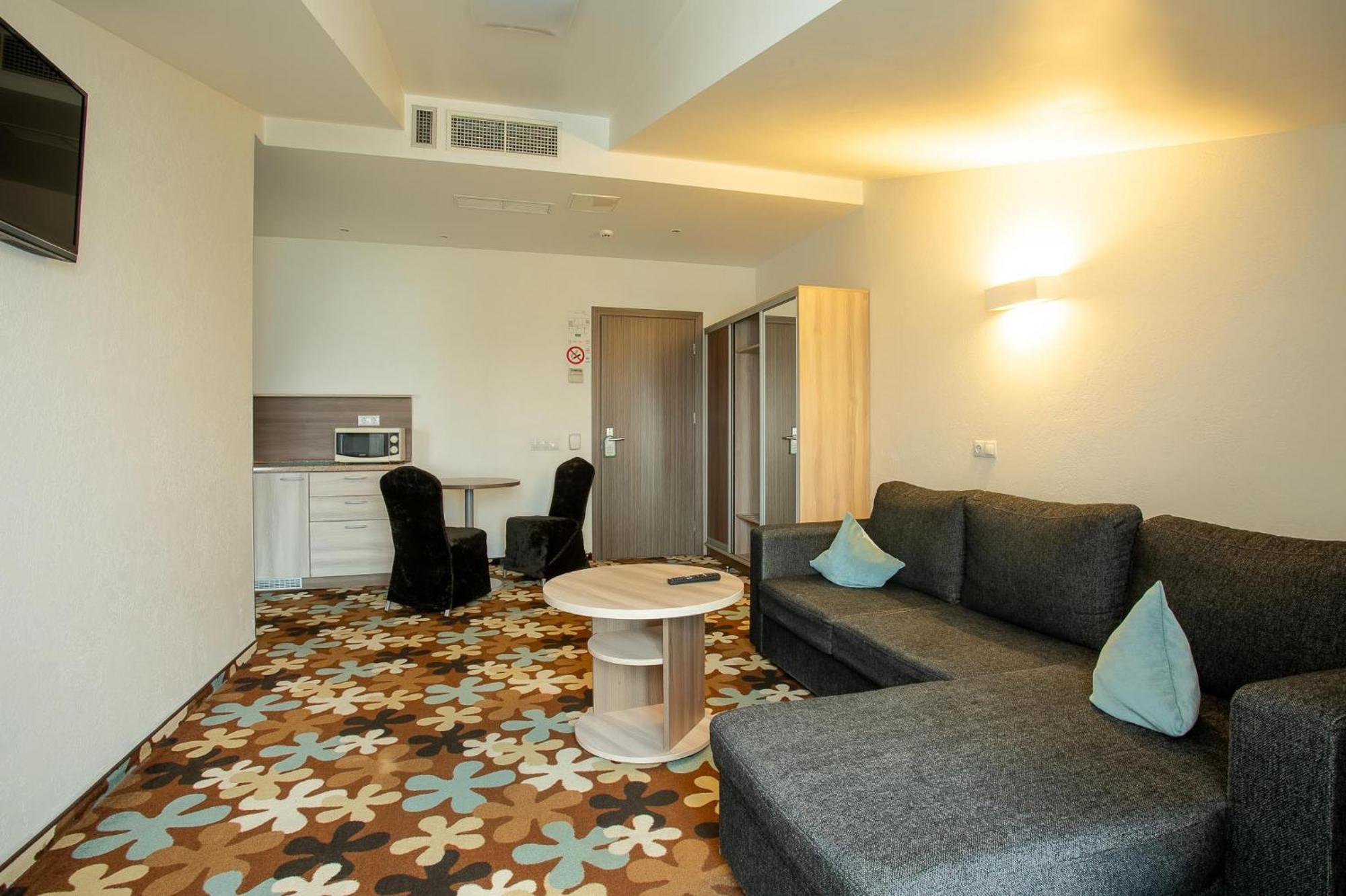 Algiro Hotel 카우나스 외부 사진